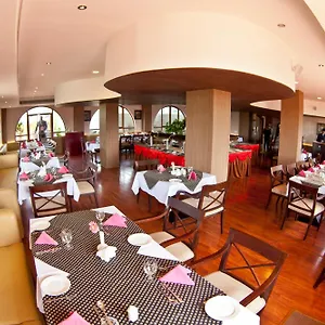 Hotel Paramount Tower